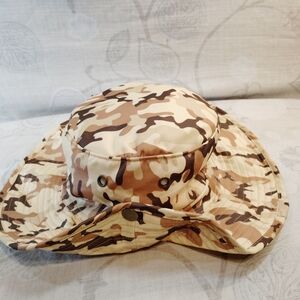 Spirit Camo Bucket Hat in Tan, Brown, Cream